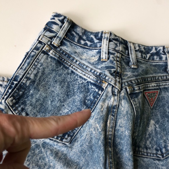 Vtg GUESS 90’s stone washed high waisted jeans - Picture 5 of 7